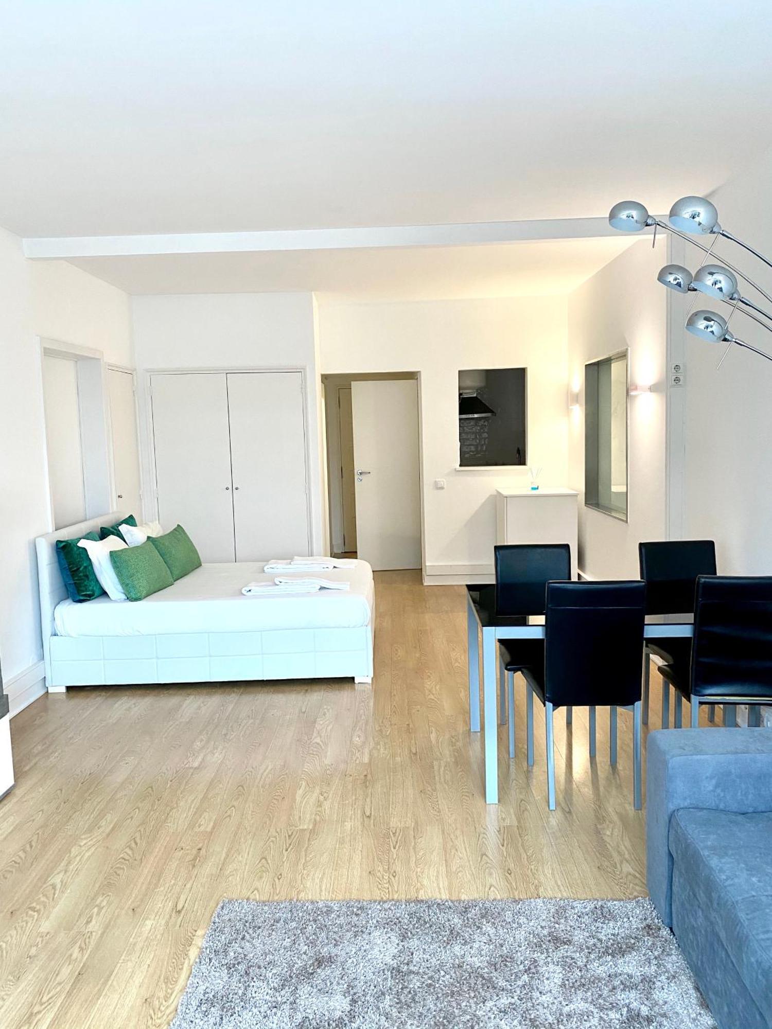 Estoril 2 & 5- Beach Side Casino Garden Studio Bagian luar foto
